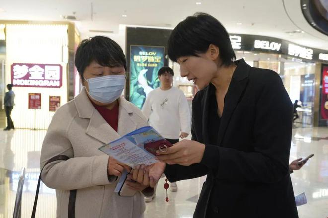 密市举行消费品以旧换新政策解读会龙八国际娱乐网站面对面宣传！哈