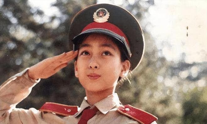 辉同居11年的马苏现如今依旧孑然一身龙八国际娱乐网站被黑人驮在肩上和孔令(图14)