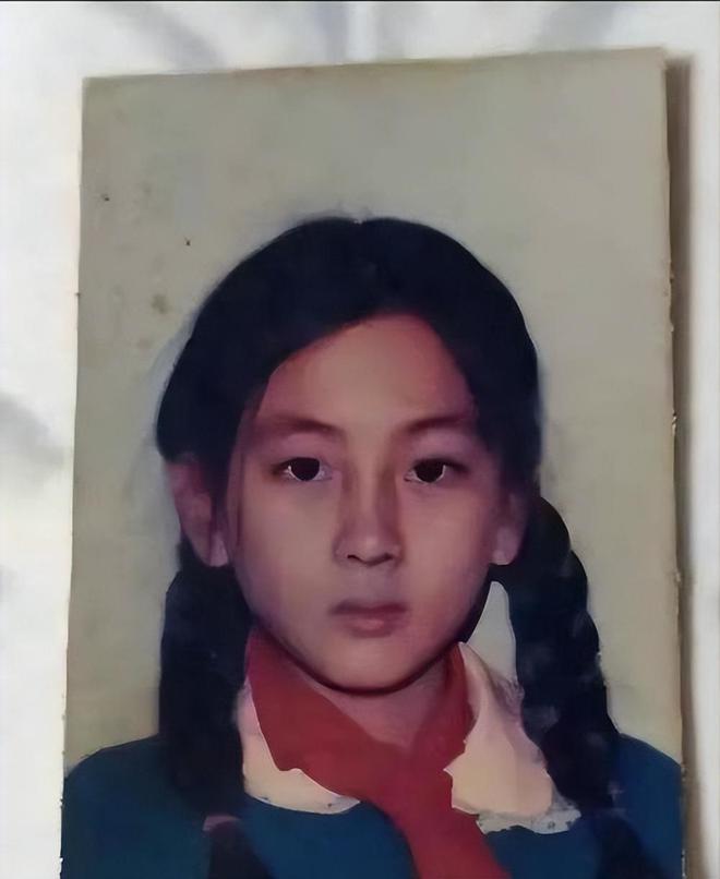 辉同居11年的马苏现如今依旧孑然一身龙八国际娱乐网站被黑人驮在肩上和孔令(图15)