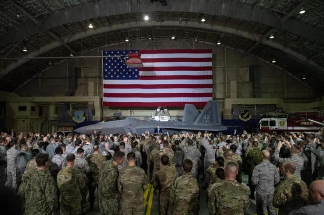 人担心普京要么被捕要么遇刺普特会选在美军基地俄罗斯有(图2) 人担心普京要么被捕要么遇刺普特会选在美军基地俄罗斯有(图2)