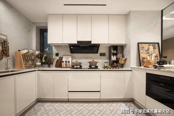 线楼盘百科→首页网站→楼盘测评→处电线小时热线电话中环置地中心望云售楼处电话→中